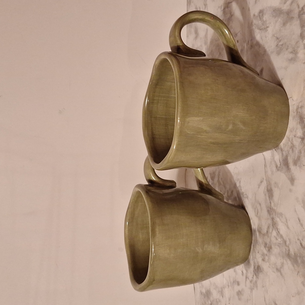 2 Bahamas large mugs